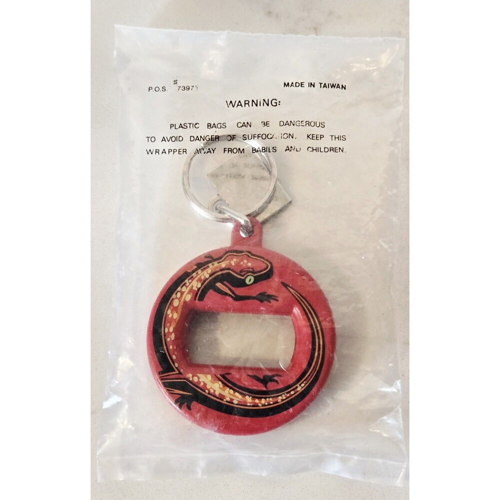 Marlboro Adventure Team Gecko Lizard Red Bottle Opener Keychain New In Package